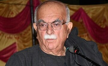 غیر جمہوری نظام کے خلاف گلی کوچوں میں جمہوری انداز میں لڑیں گے، محمود خان اچکزئی