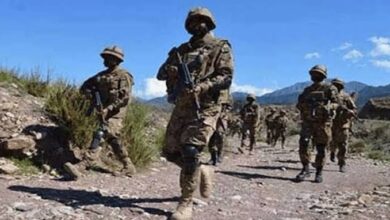 کوئٹہ، نوشکی اور خضدار میں کارروائیاں8 دہشت گرد ہلاک، 490 کلوگرام دھماکہ خیز مواد برآمد، بابر یوسفزئی