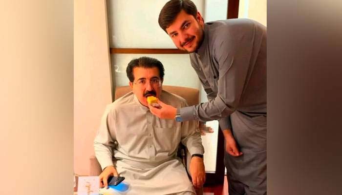 بلوچستان سے تعلق رکھنے والے پہلے سیاست دان تھے