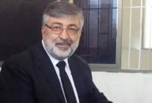 پی ٹی آئی سے رکن توڑ کر خیبر پختونخوا کا اگلا وزیراعلی تیار کر لیا گیا، سینیٹر کامران مرتضی